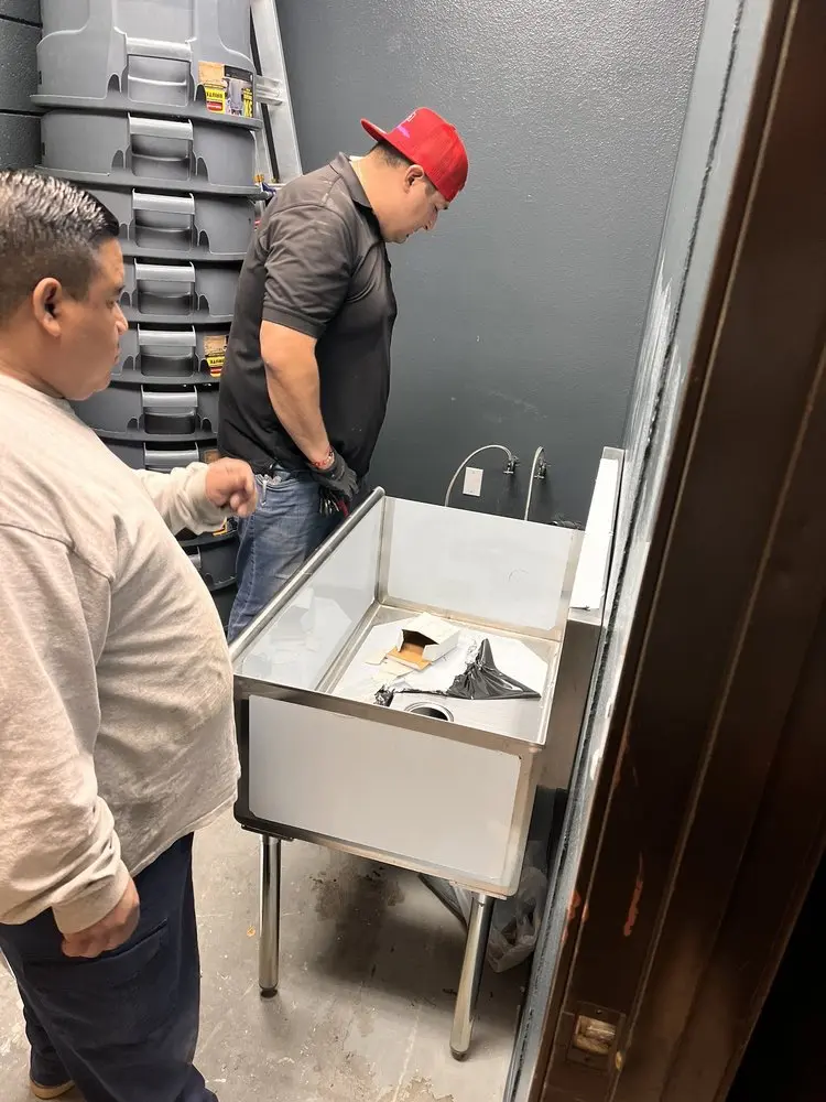 Commercial plumbing and sink installation in East Rancho Dominguez